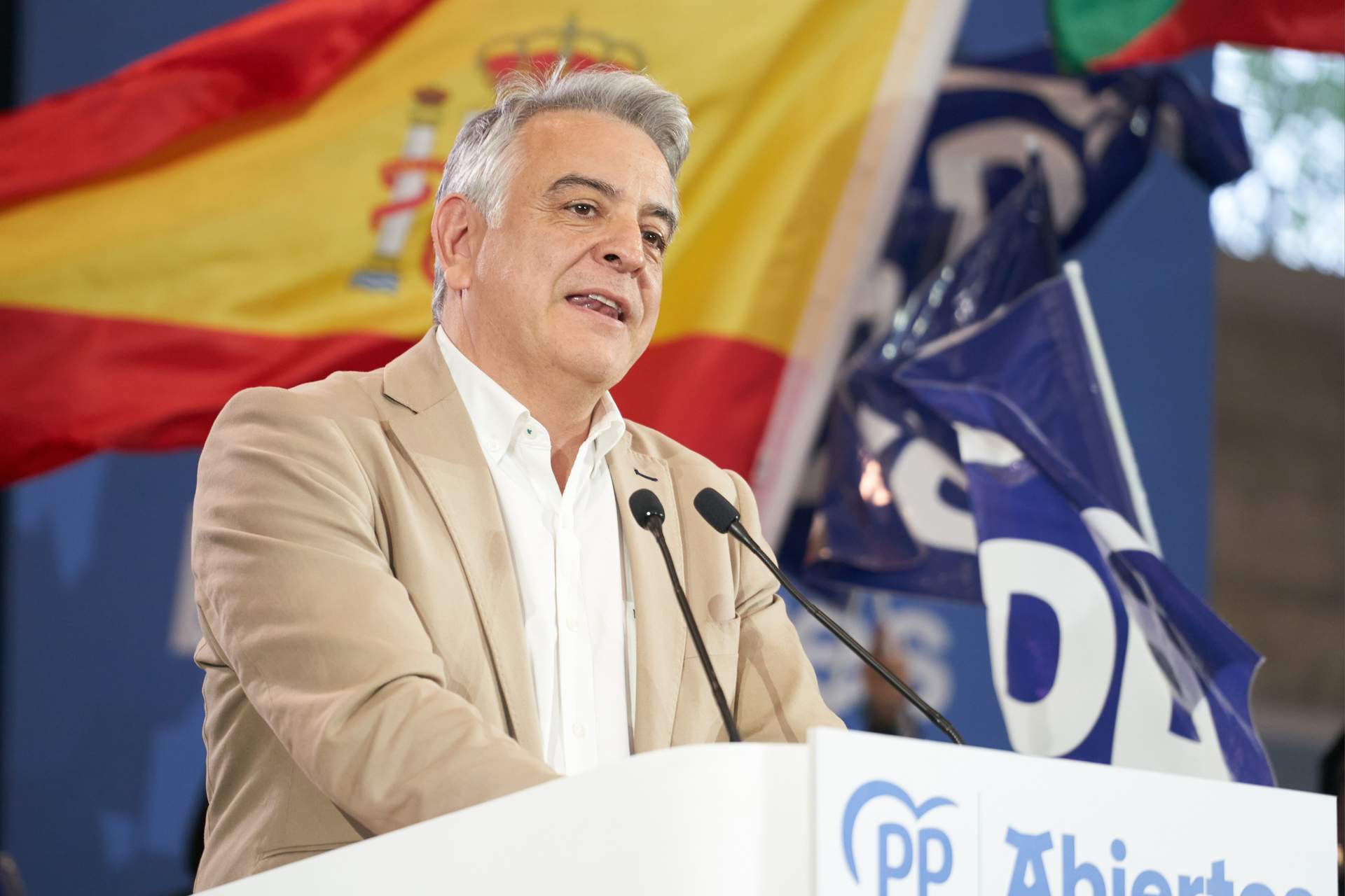 El candidato a lehendakari por el PP, Javier de Andrés, durante el acto de cierre de campaña de su partido.