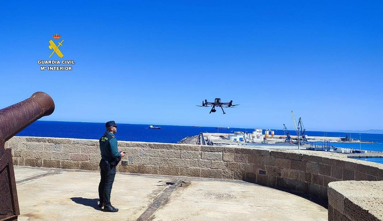 Guardia Civil en Melilla aprende manejo de drones para  vigilancia, seguridad y protección  del perímetro fronterizo
