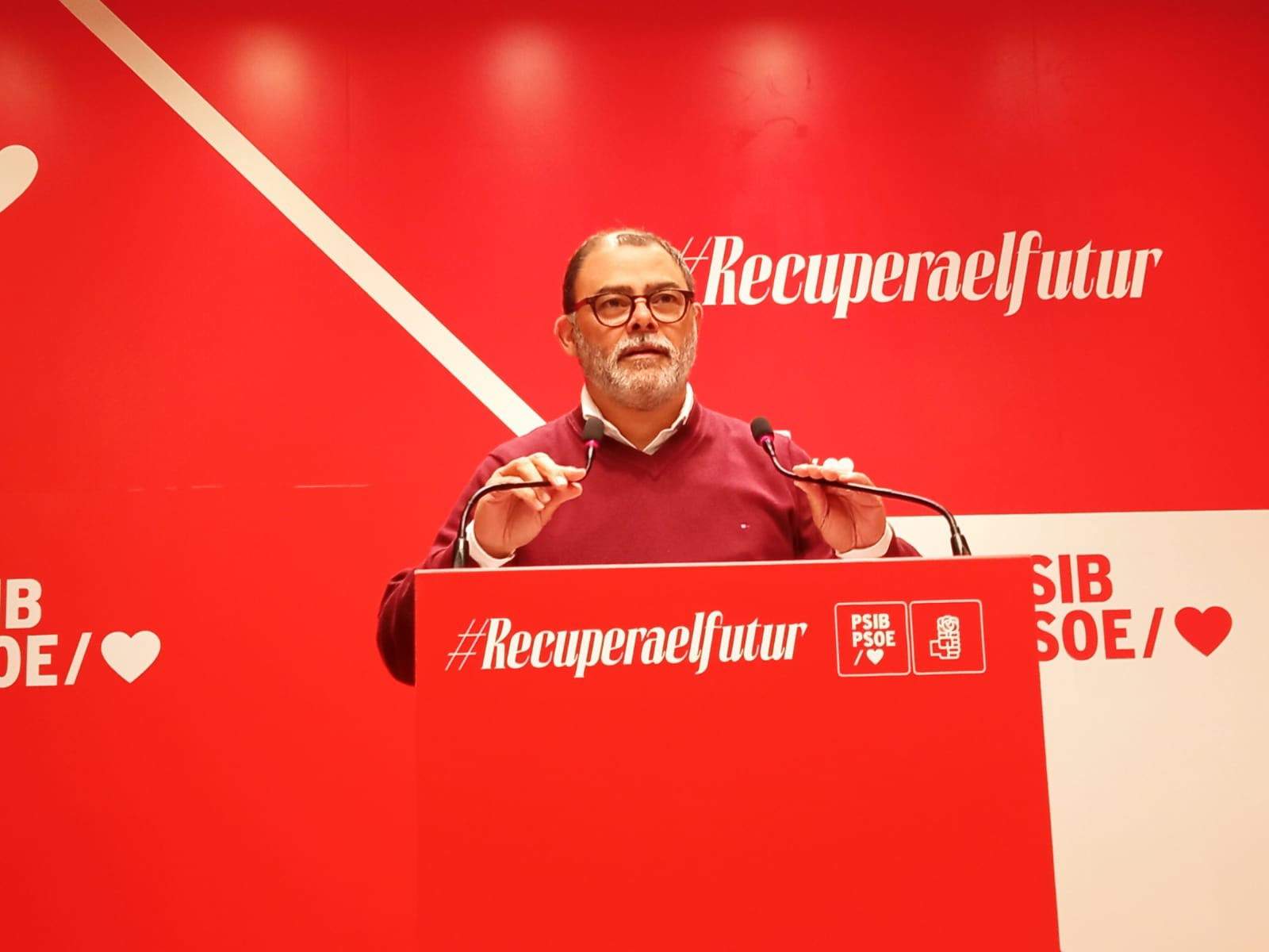 El PSOE de Baleares señala la decisión de Pedro Sánchez como  una victoria de la democracia 