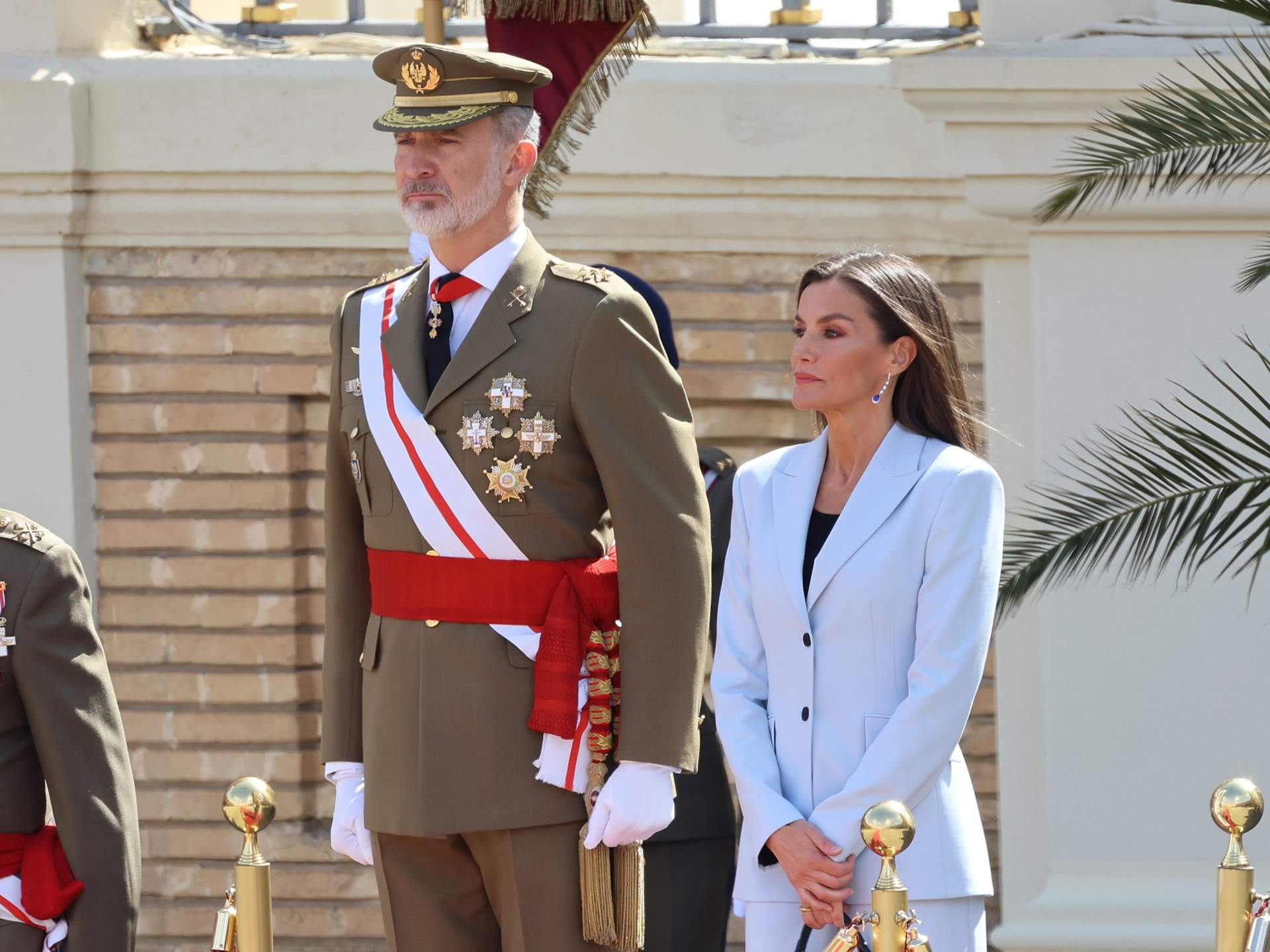 El Rey Felipe VI vuelve a jurar bandera 40 años después