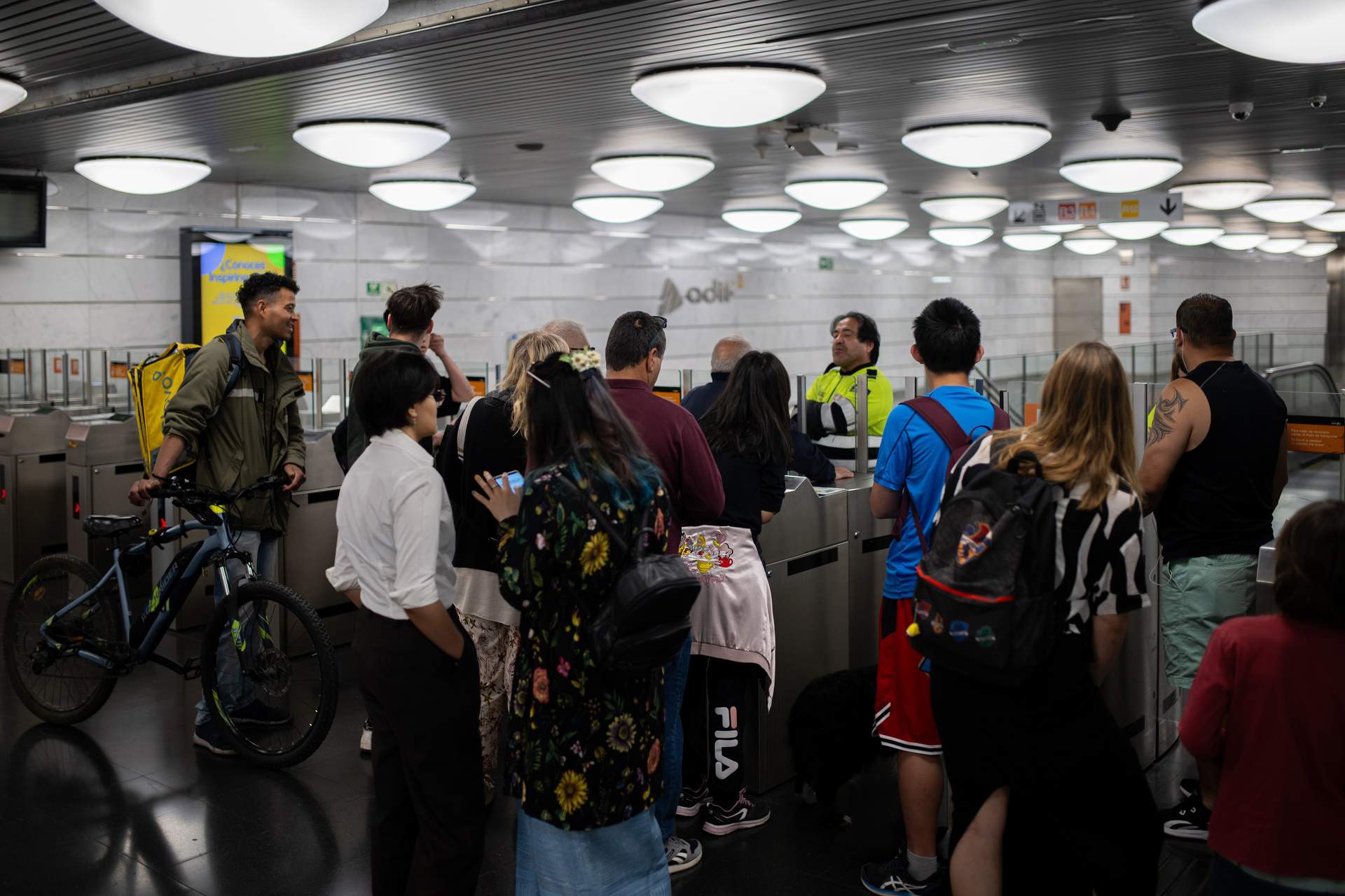 El Ayuntamiento de Barcelona reforzará el Metro por la incidencia en Rodalies
