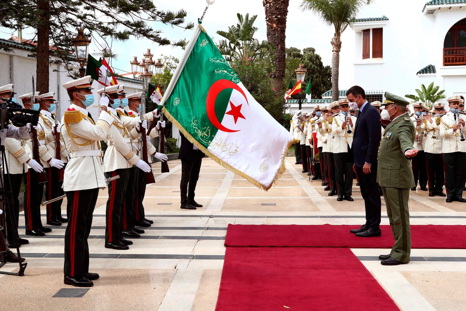 Las exportaciones a Argelia registran una recuperación parcial mientras a nivel político la relación sigue estancada