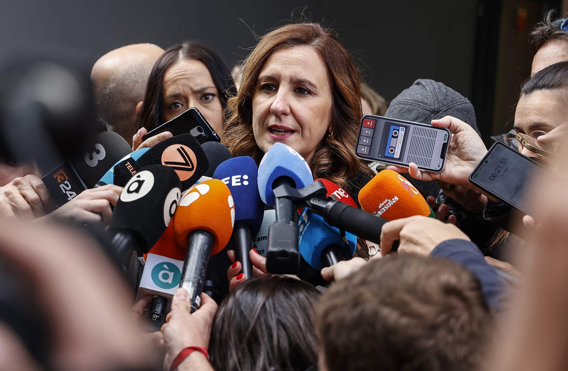 La alcaldesa de Valencia pide esperar a la resolución de Fiscalía sobre los tuits 