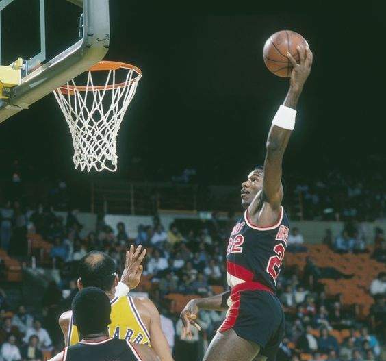 El cambio de Clyde Drexler: Antes y después