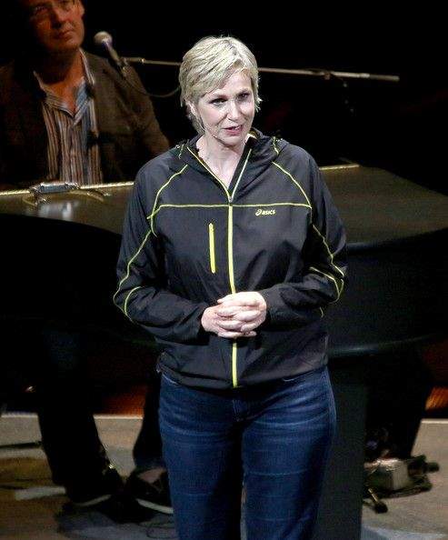 El cambio de Jane Lynch: Antes y después