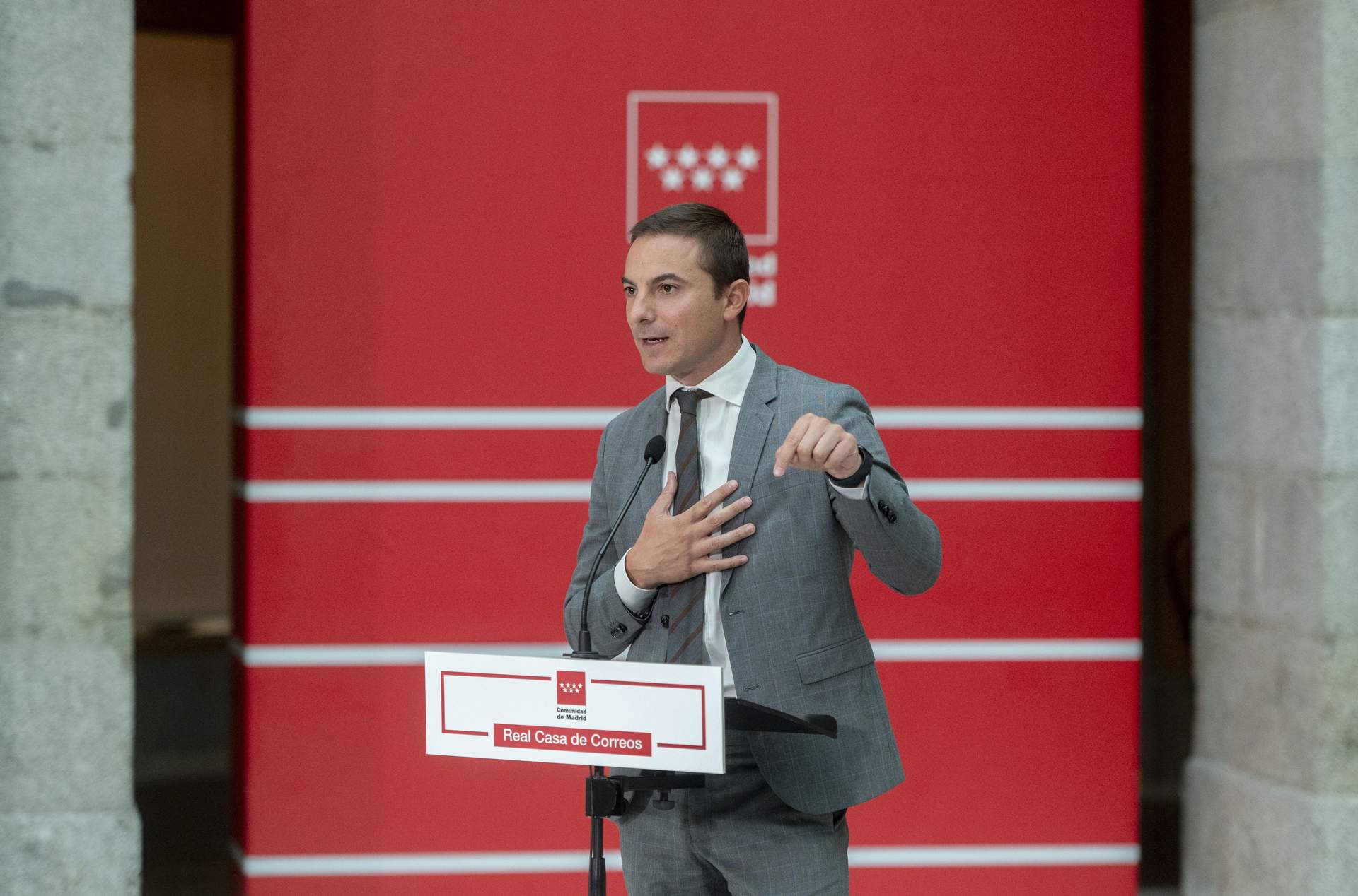 Juan Lobato.