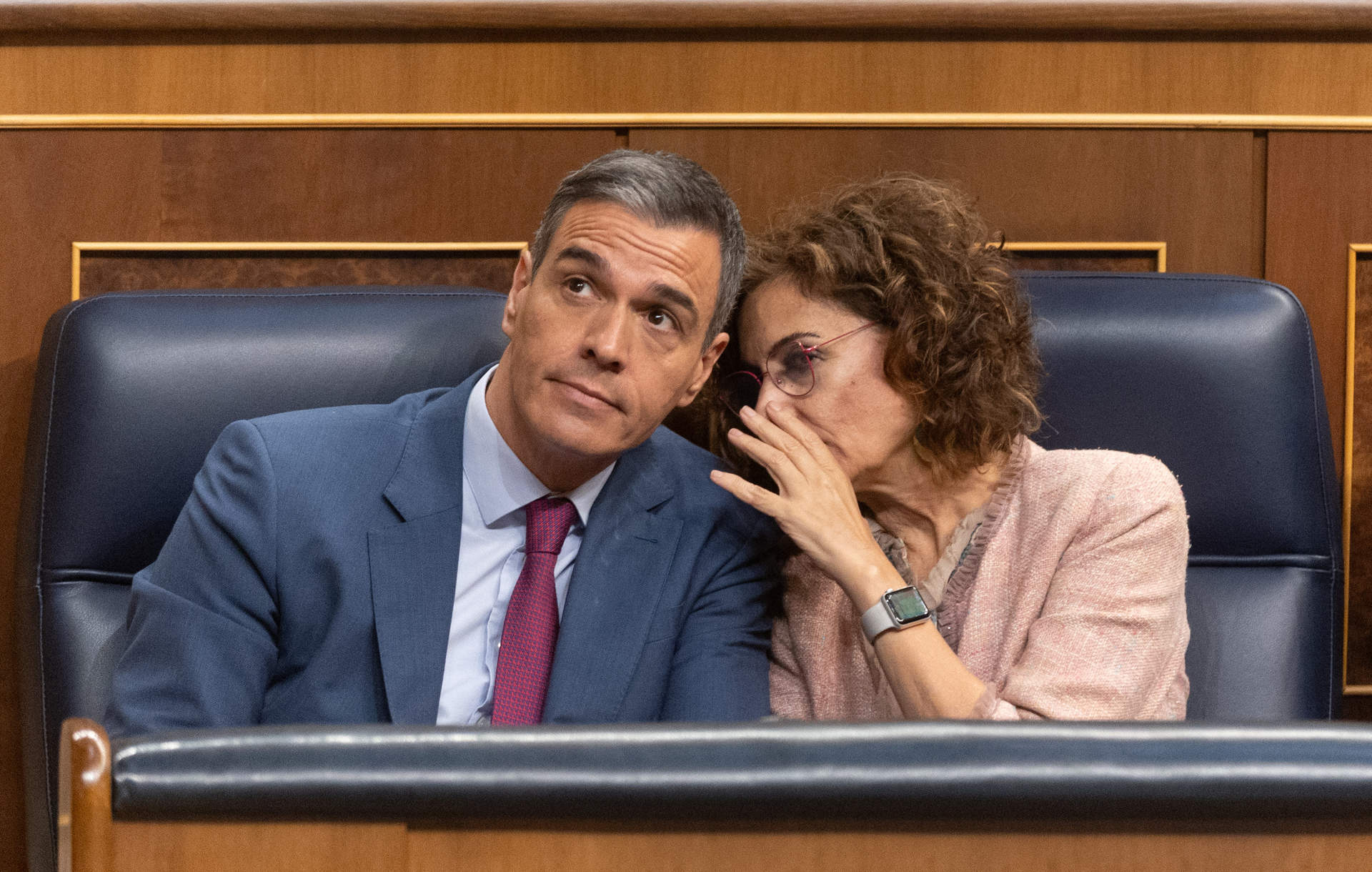 El presidente del Gobierno, Pedro Sánchez, y la vicepresidenta primera y ministra de Hacienda, María Jesús Montero, durante un pleno en el Congreso de los Diputados, a 20 de junio de 2024, en Madrid.