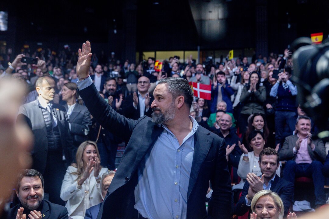 El líder de Vox, Santiago Abascal, durante la cumbre ‘Patriots’, en Hotel Marriott Auditorium, a 8 de febrero de 2025, en Madrid.