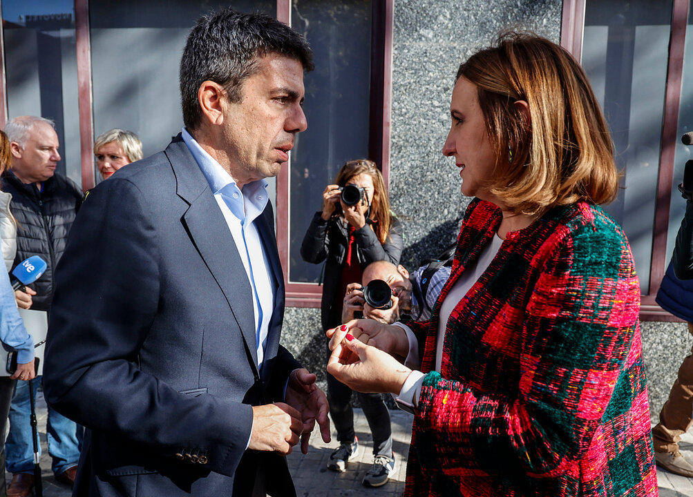 El presidente de la Generalitat Valenciana y del PPCV, Carlos Mazón y la alcaldesa de Valencia, María José Catalá, en imagen de archivo.