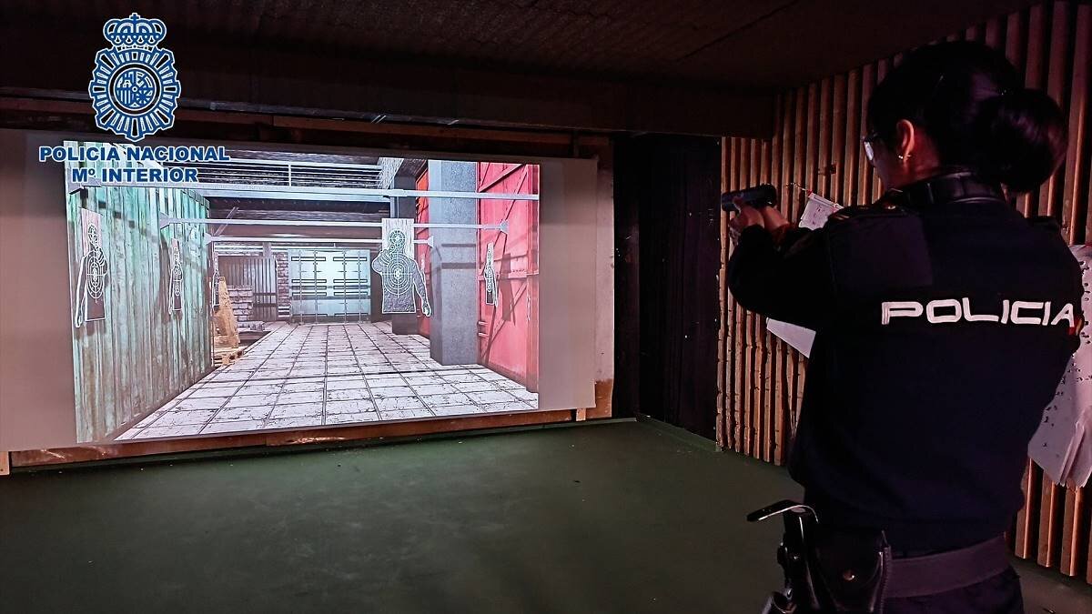 Galería de tiro virtual en la Jefatura Superior de Policía de Castilla-La Mancha (Foto: Policía Nacional).