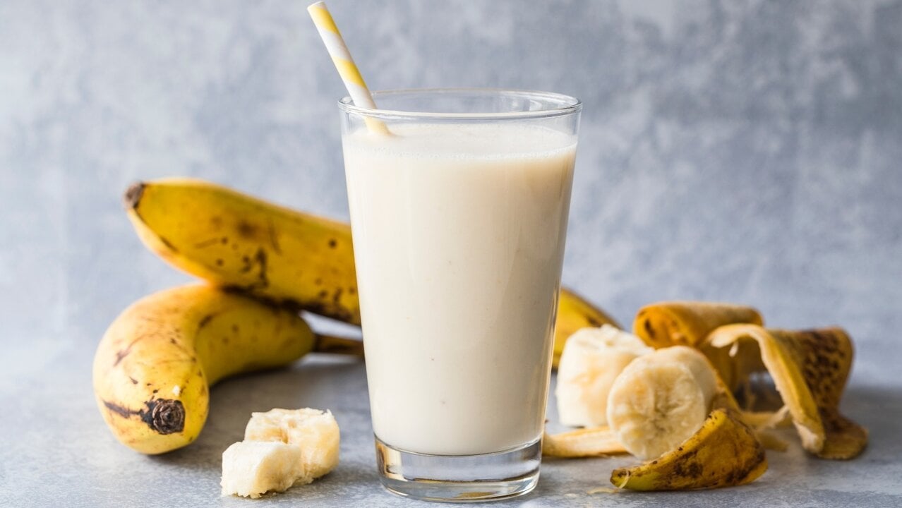 1. Batido de plátano, avena y proteína de suero