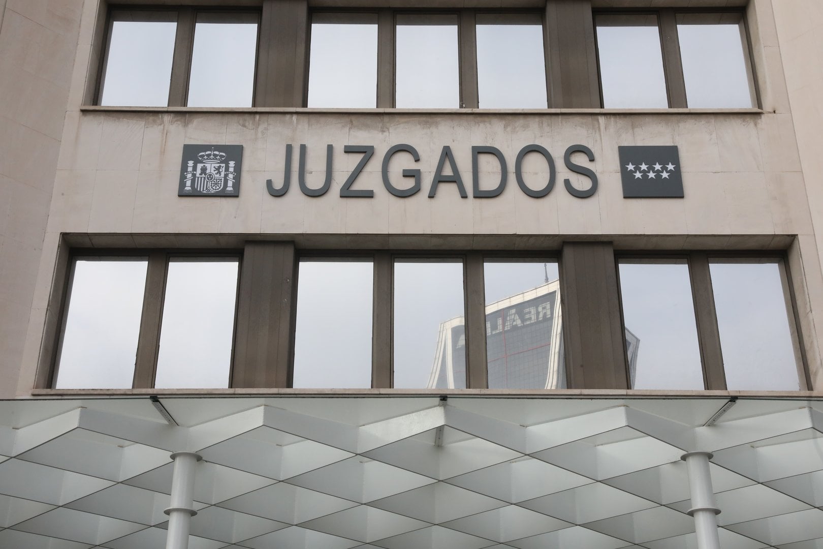 Fachada de los juzgados de Plaza de Castilla.