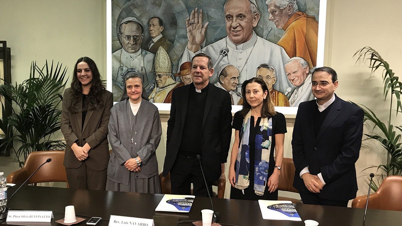 Rectores y representantes de las universidades pontificias.