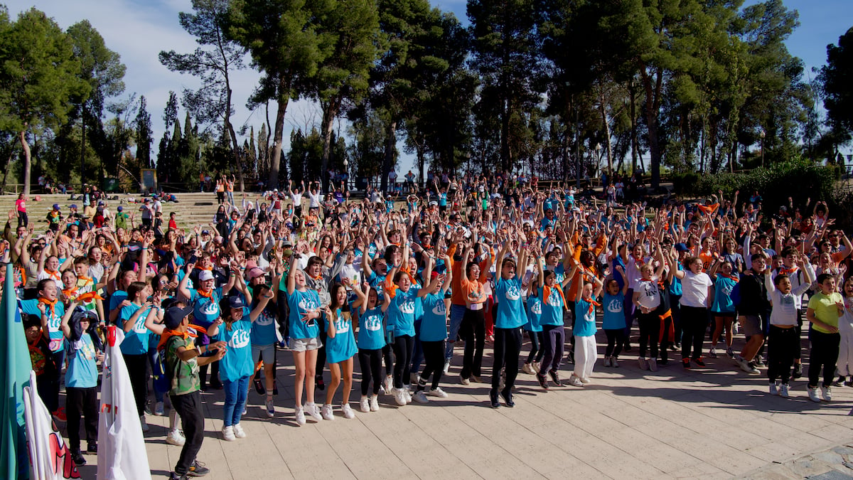 Reunión de adolescentes en el ITIOFEST convocado por la diócesis de Alicante.
