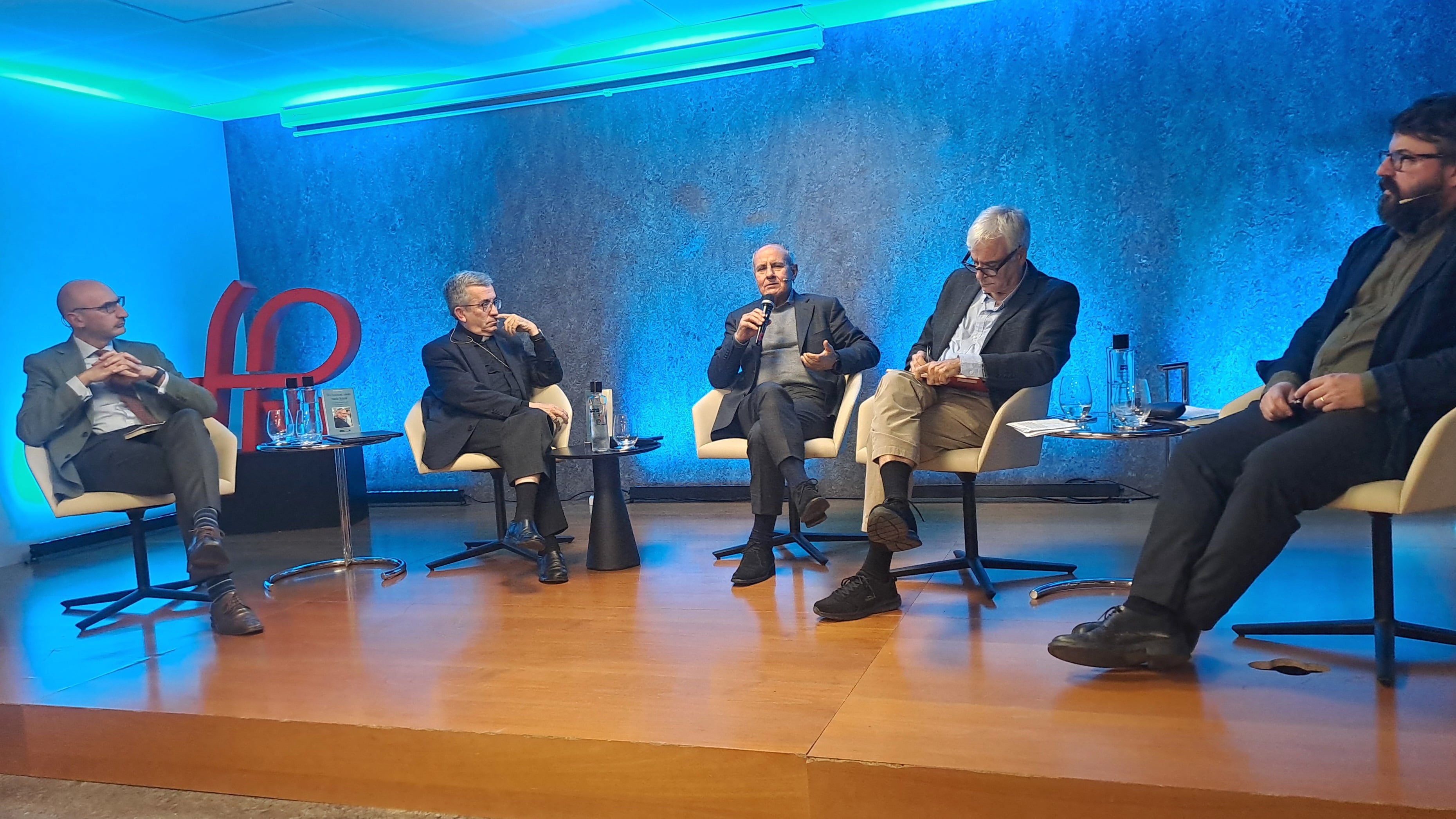 Julián Carrón, Luis Argüello, Jesús Avezuela, Fernando de Haro y Antonio G. Maldonado.
