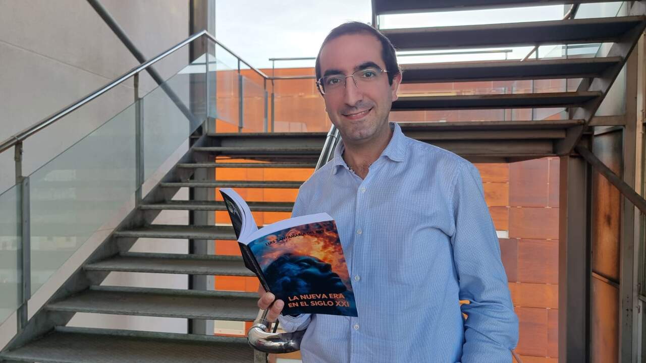 Luis Santamaría.